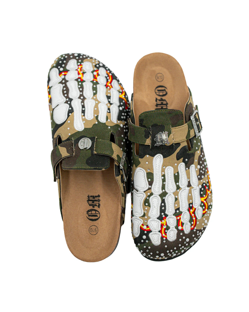 OM NEW YORK Camo Pearl Clogs