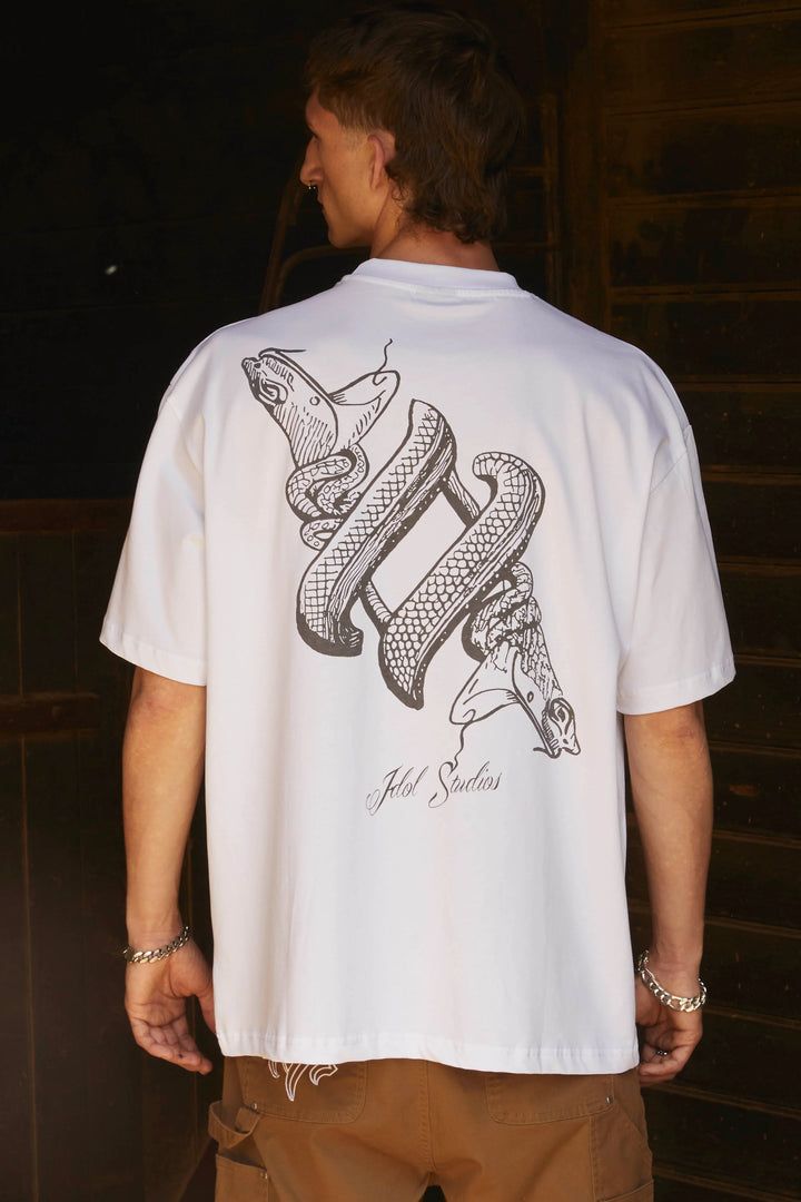 IDOL STUDIOS Snakes curse - white
