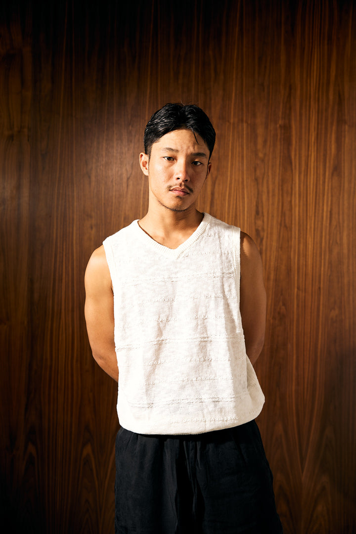 LESSTEN KNIT TANK TOP TEXTURED WHITE
