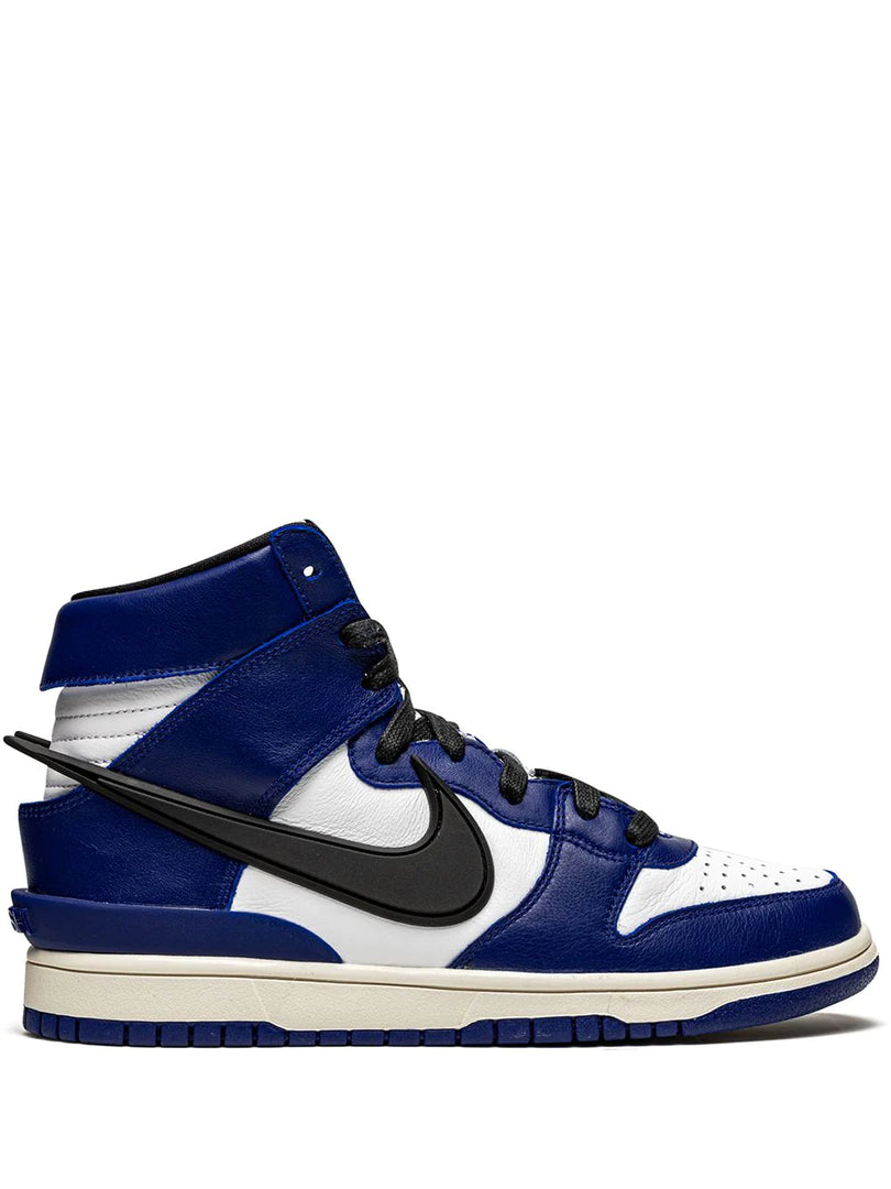 NIKE x AMBUSH