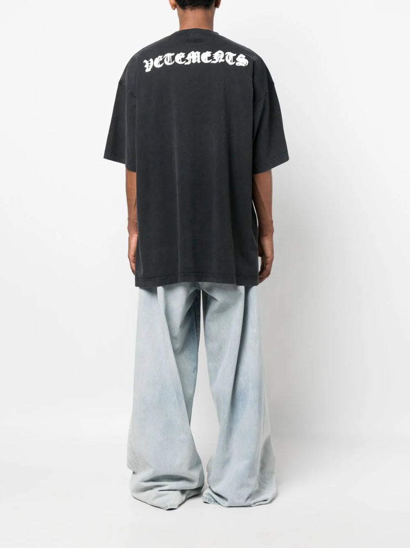 VETEMENTS REVERS ANARCHY GREY TEE
