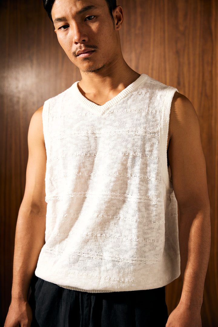 LESSTEN KNIT TANK TOP TEXTURED WHITE