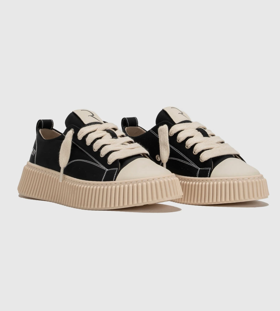 2020 Treble Black Nylon