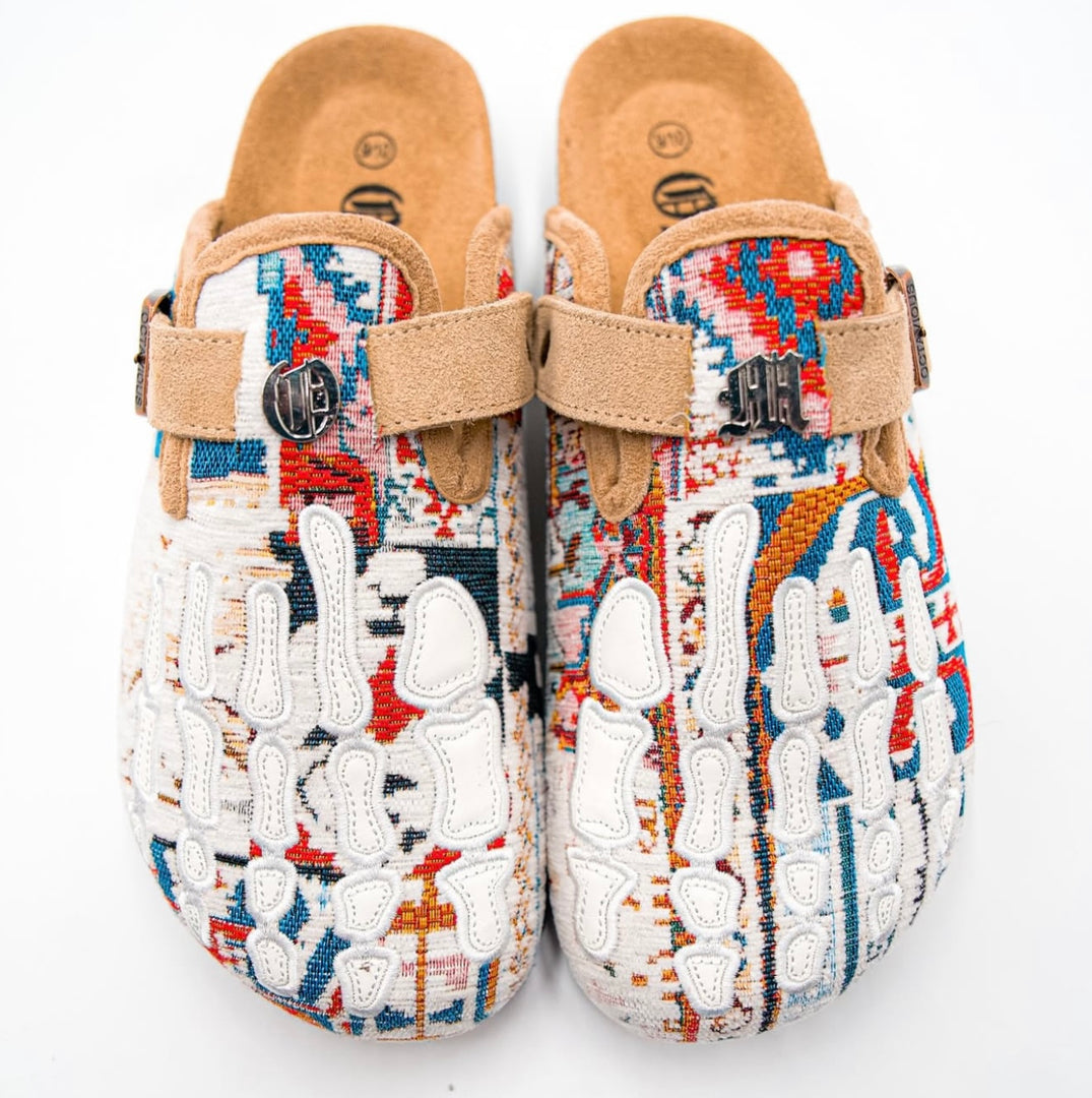 PERSIAN RUG CLOGS